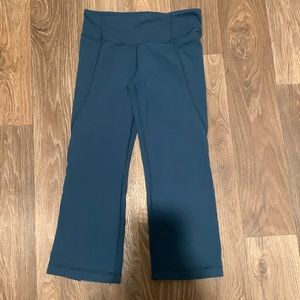 Lulu crop leggings size 4